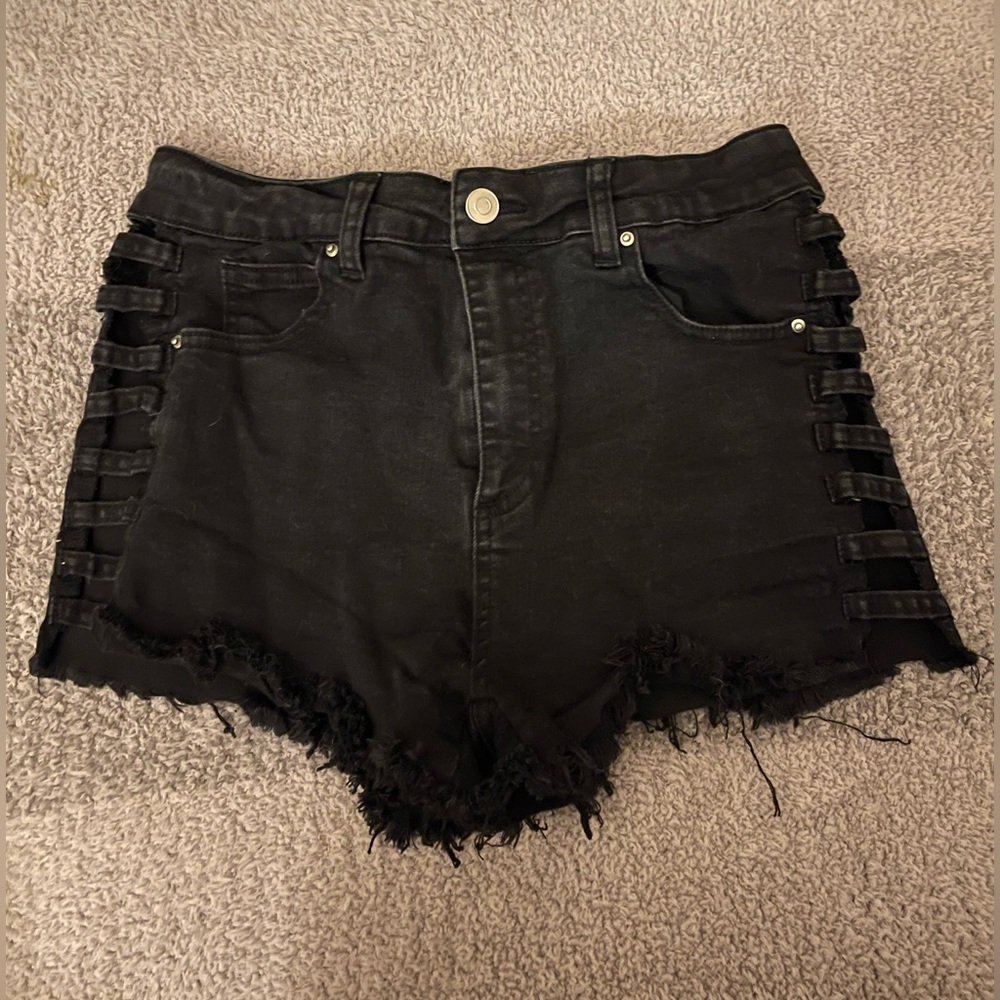 Windsor black cutout shorts sz M